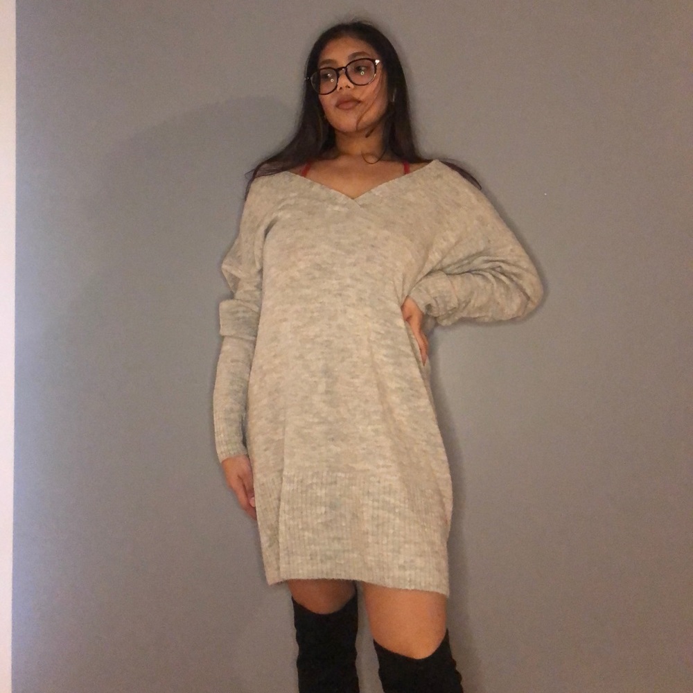 soft grey sweater dress🤍